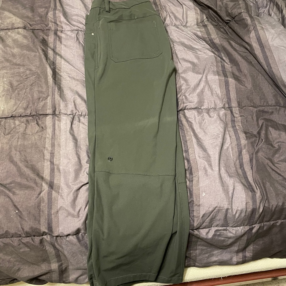 Men’s gray lululemon pants